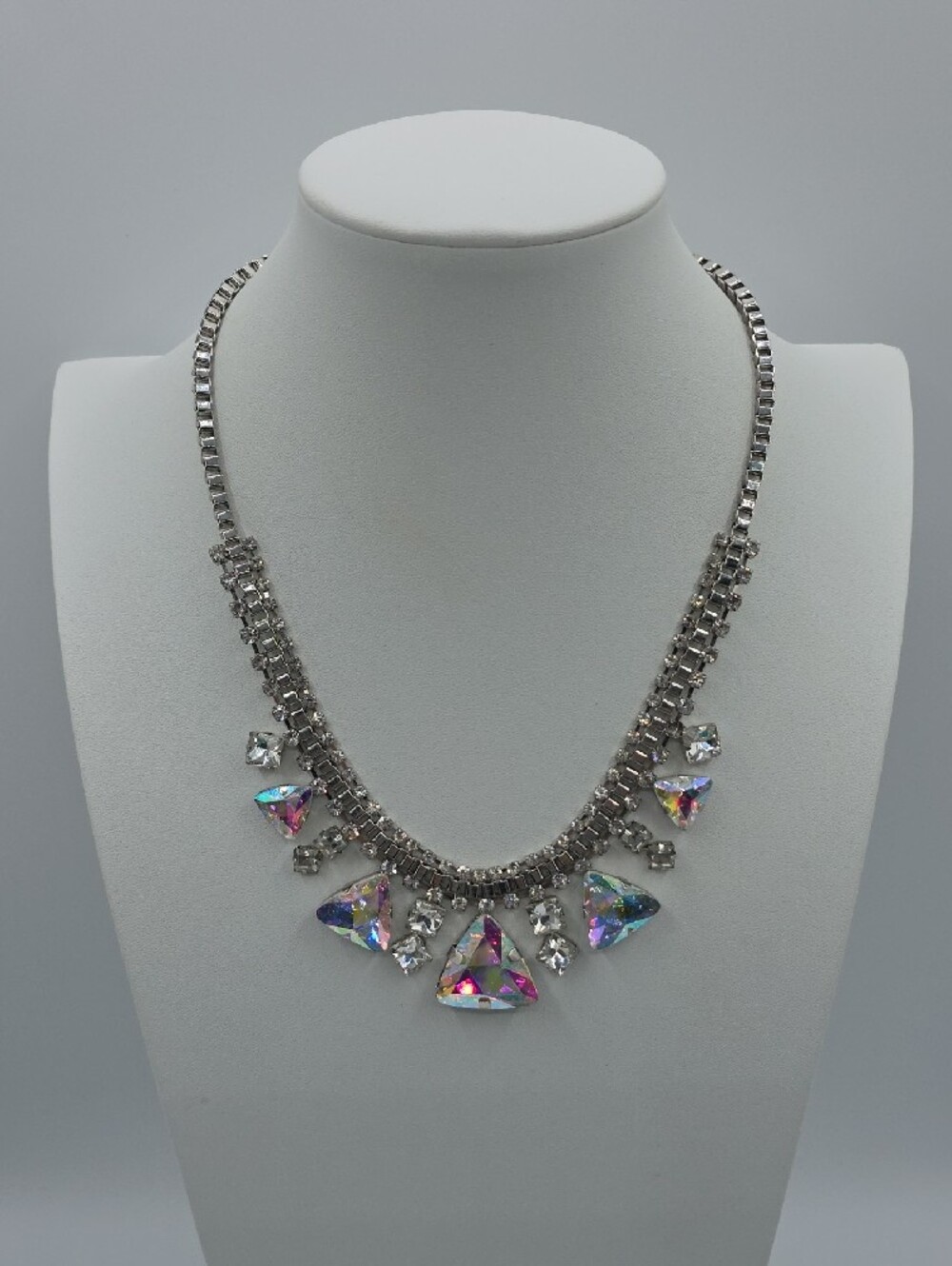 PRISM Silver-tone Necklace with Aurora Triangular Crystals - Vintage - Picture 5 of 15